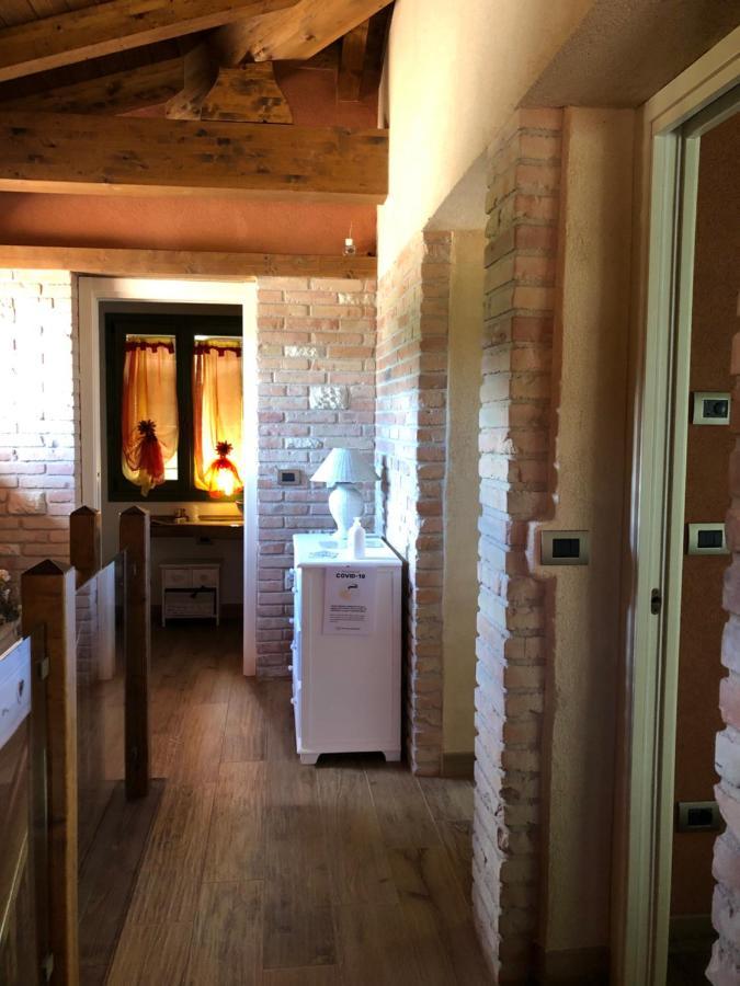 B&B La Piazzetta Кастільоне-дей-Пеполі Екстер'єр фото