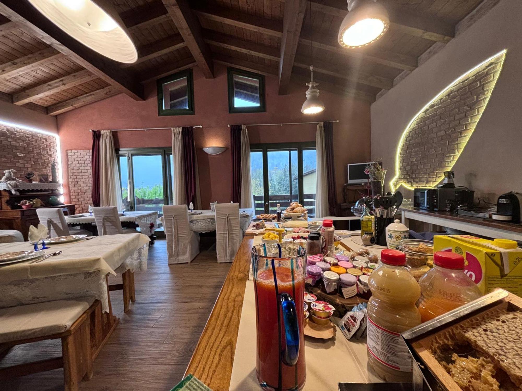 B&B La Piazzetta Кастільоне-дей-Пеполі Екстер'єр фото