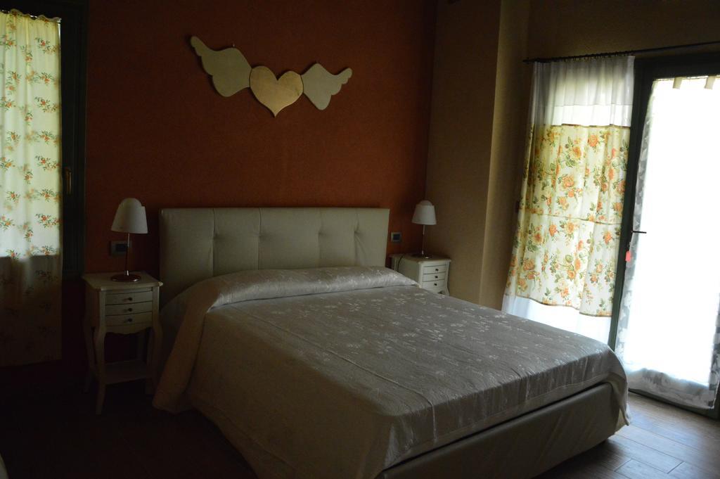 B&B La Piazzetta Кастільоне-дей-Пеполі Екстер'єр фото