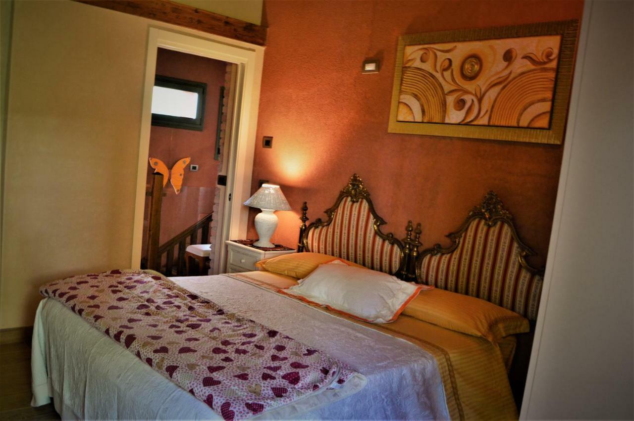 B&B La Piazzetta Кастільоне-дей-Пеполі Екстер'єр фото